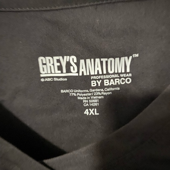 BARCO | Grey’s Anatomy Scrub Top | Size 4xl | Color Black - Picture 4 of 5